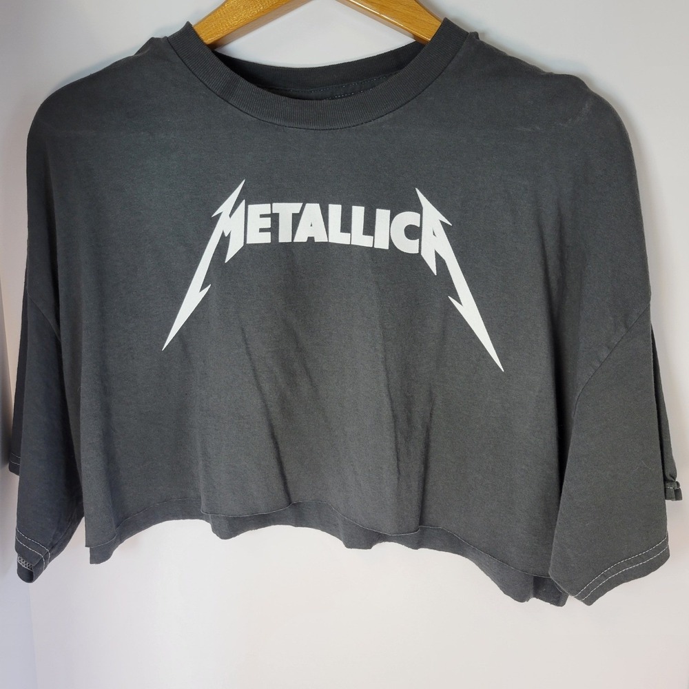 Metallica Graphic Crop Top XL Charcoal Gray Garment Dyed Raw Hem Band Tee NEW
